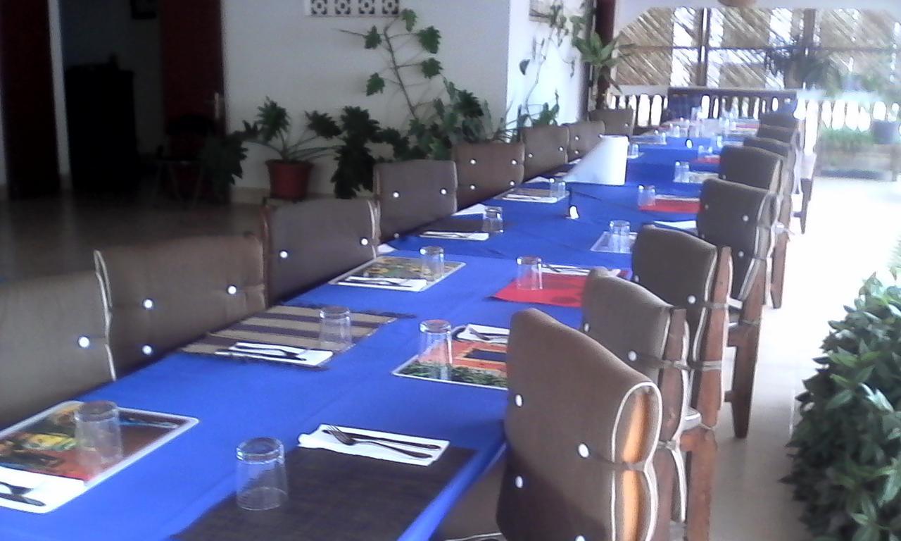 Chez Laurette Hotel Morombe ภายนอก รูปภาพ